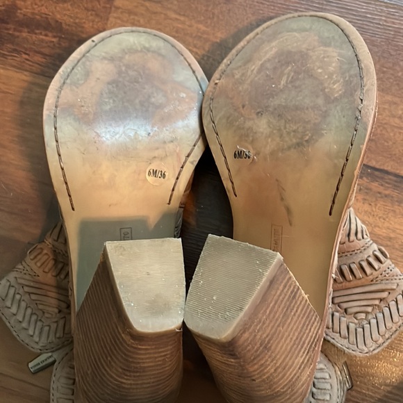 Vince Camuto Karinta Tan Neutral Aztec Open Toe Heels - Picture 9 of 11